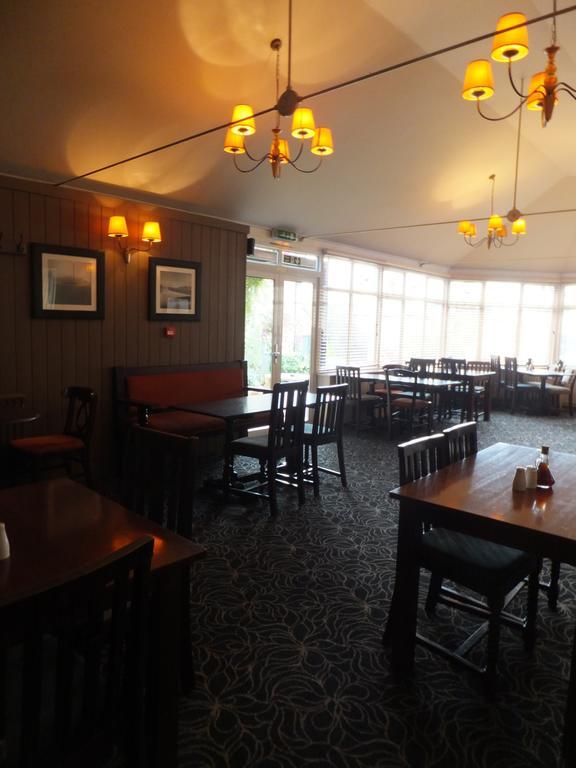 The Red Lion, Stretham Hotel Kültér fotó